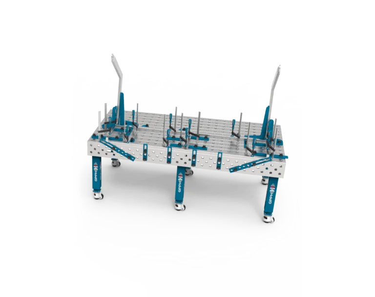 Tradycyjny stół spawalniczy PRO INOX 2400x1200 mm z ustawioną konstrukcją przy wykorzystaniu ścian bocznych.