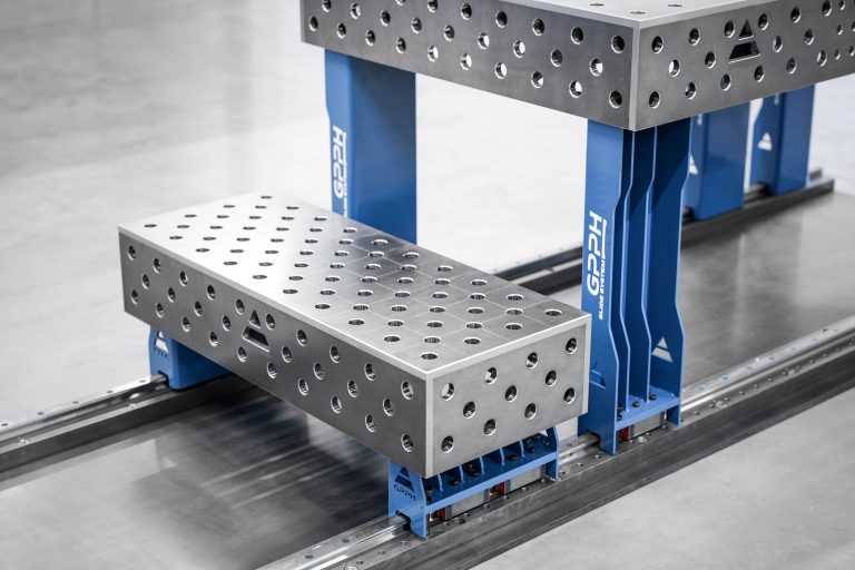 SLIDE SYSTEM rail system with lowered platform
