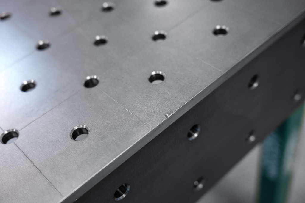[OUTLET] Welding Table SMART 12 mm 1500x1480 mm - φ16 system, diagonal grid