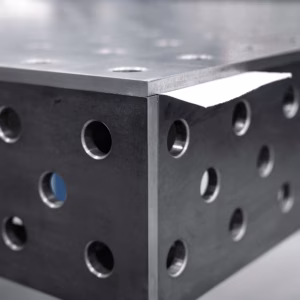 [OUTLET] Stół Spawalniczy PLUS 1500x1480 mm – system φ28, siatka 100x100mm