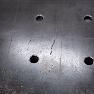 [OUTLET] Mesa de soldadura PLUS 2000x1000 mm – sistema φ16, rejilla 100x100 mm
