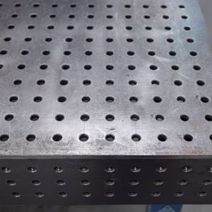 [OUTLET] Stół Spawalniczy PLUS Siatka - 50x50mm, System - Φ16, Rozmiar - 1500x1480mm, Nogi - Na kołach