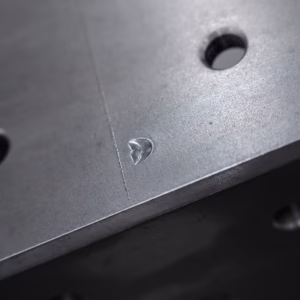 [OUTLET] Mesa de soldadura PLUS 2000x1000 mm – sistema φ16, rejilla 100x100 mm