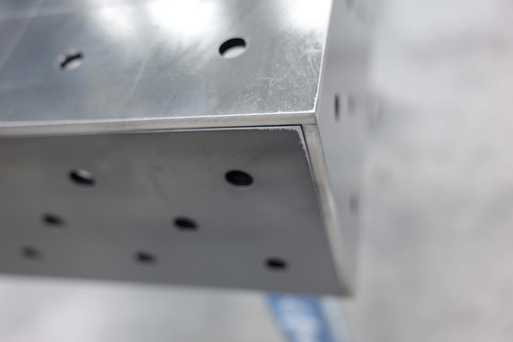 [OUTLET] ECO Welding Table 1500×1000 mm - φ16 system, 100x100mm grid