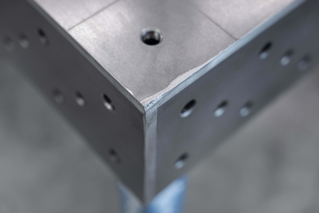 [OUTLET] Stół Spawalniczy PLUS 1500x1000 mm – system φ16, siatka 100x100mm