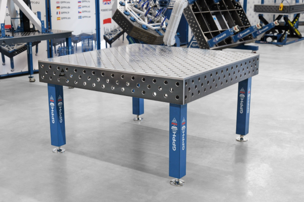 Mesa de soldadura PRO Malla: diagonal, sistema: Φ28, tamaño: 1500 x 1480 mm.