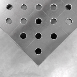 Table de soudage PRO Grille - diagonale, Système - Φ28, Dimensions - 2400 x 1200 mm