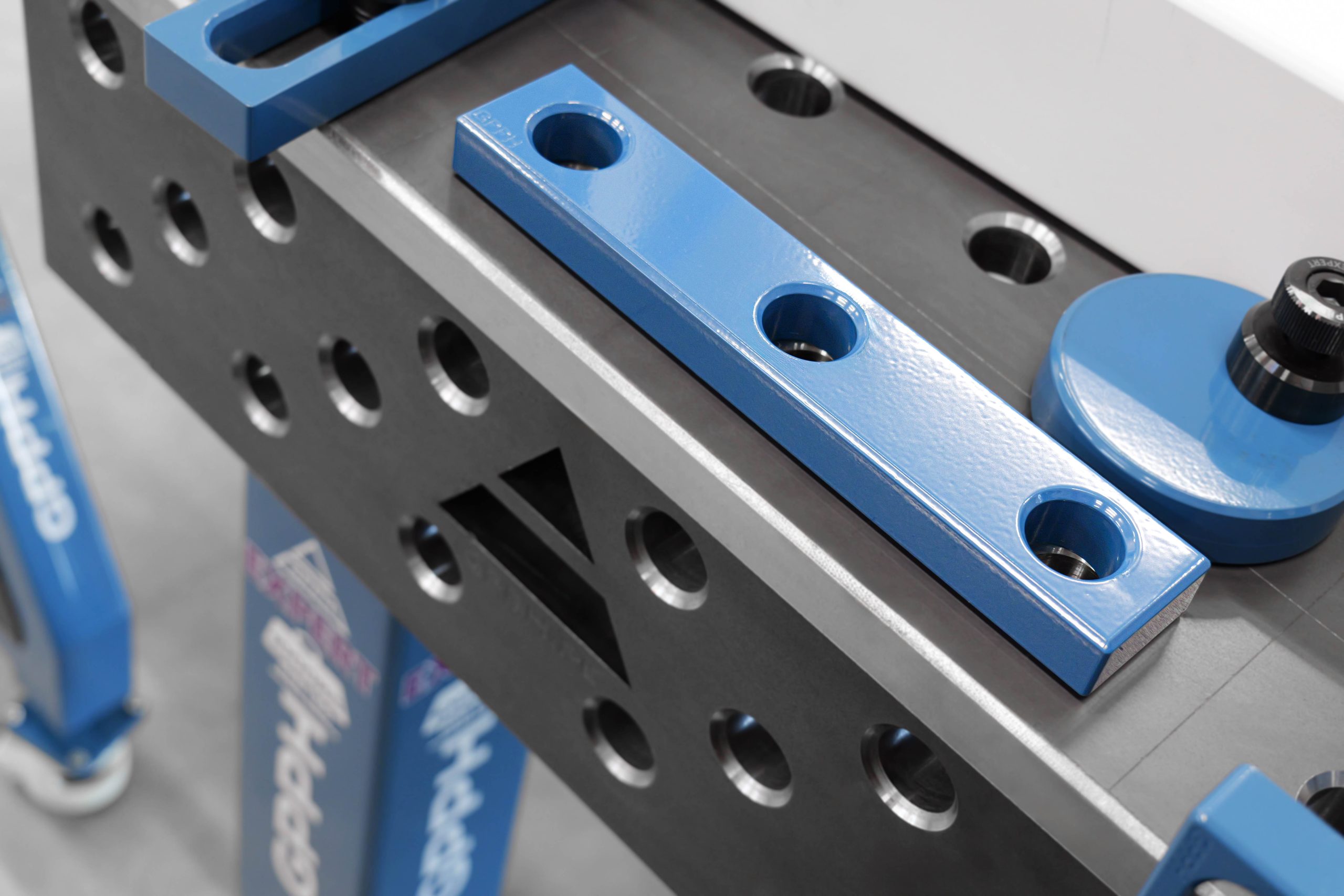 Trinquete 260, Sistema - Φ28, Serie - EXPERT