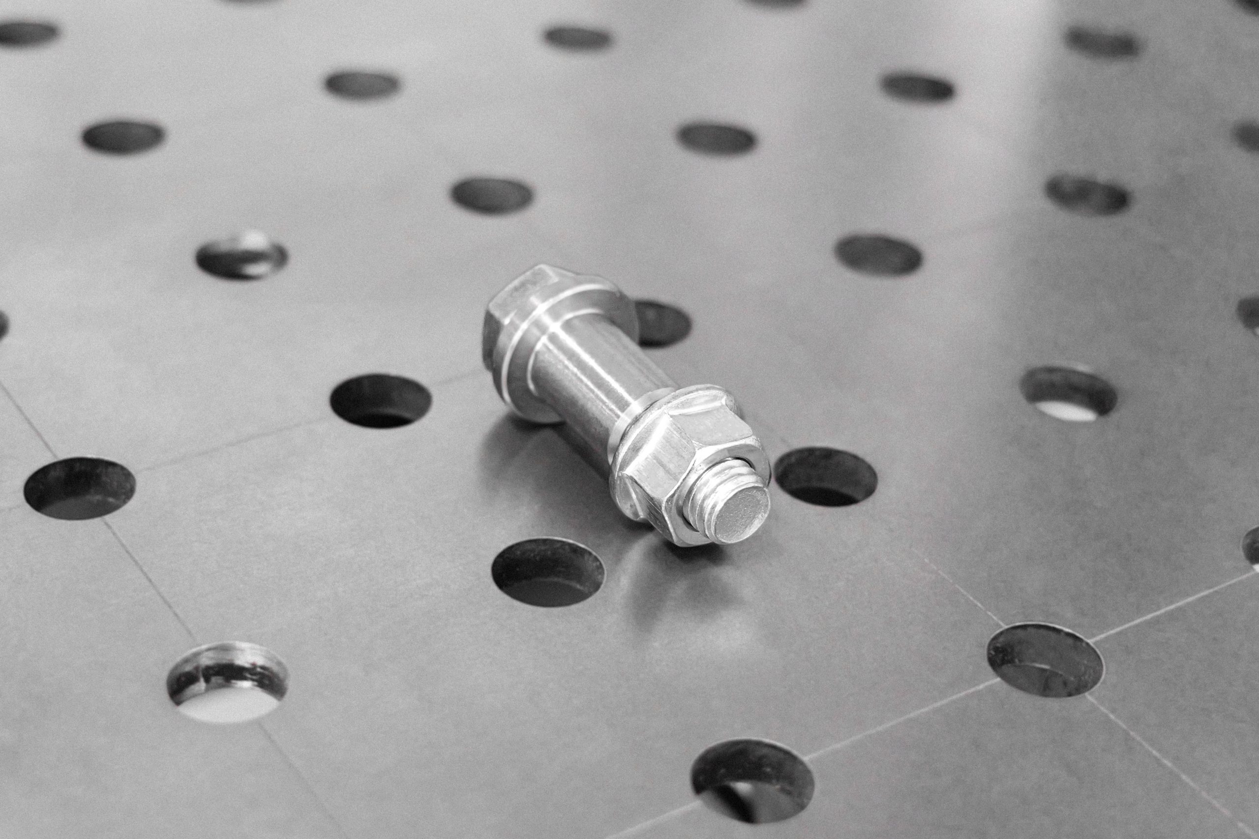 Pin do montażu fi16 mm seria PLUS